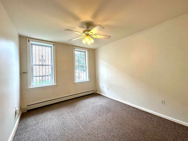 Building Photo - 203 Ogden Ave.