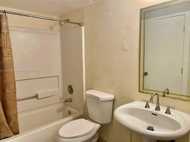 Building Photo - 15221 SW 80th St
