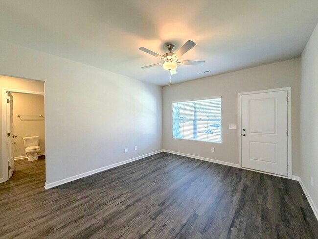 Building Photo - 107 Olde Hearth Rd