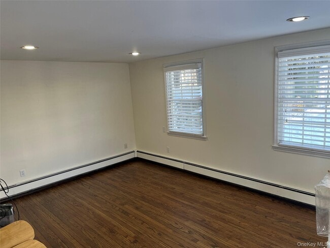 Building Photo - 17 Washington Ave