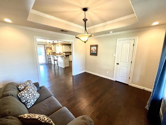 Building Photo - Spacious 4-Bedroom Home with Backyard Basketball Court Available for Summer 2026 Pre-Lease