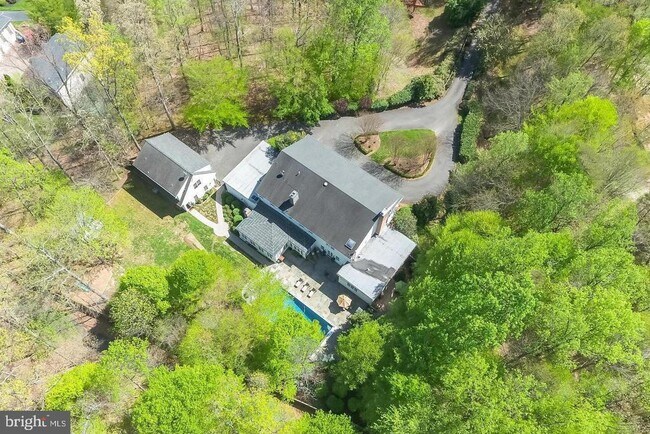 Building Photo - 10856 Patowmack Dr