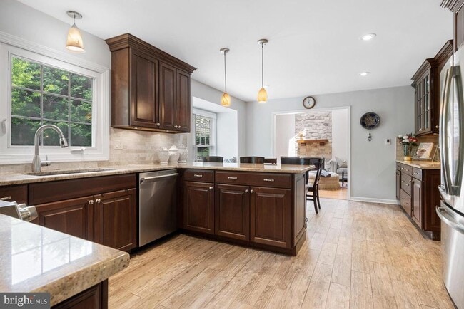 Building Photo - 1099 Armstrong Ct