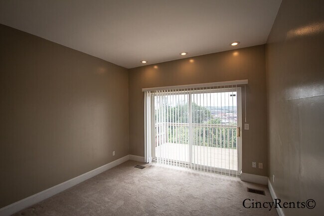 Building Photo - 61 Mulberry St