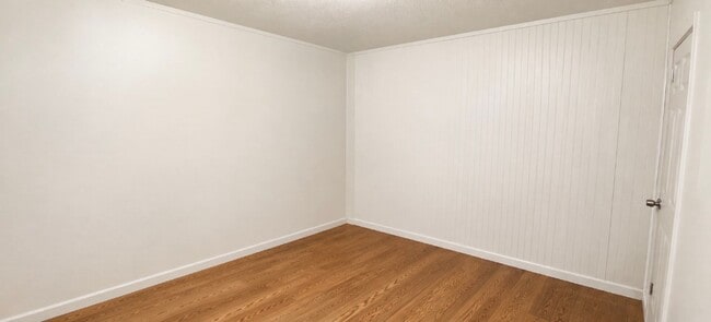Building Photo - 14300 Dandee Hill Rd