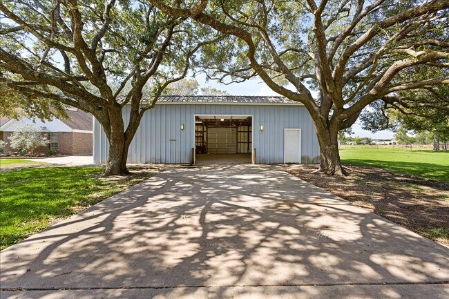 Building Photo - 2906 Avenue S