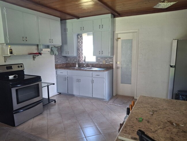 Building Photo - $1,200 per month | 1 Bedrooms | 1 Bathroom*