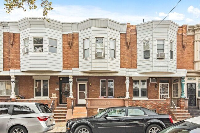 Building Photo - 2115 S 20th St