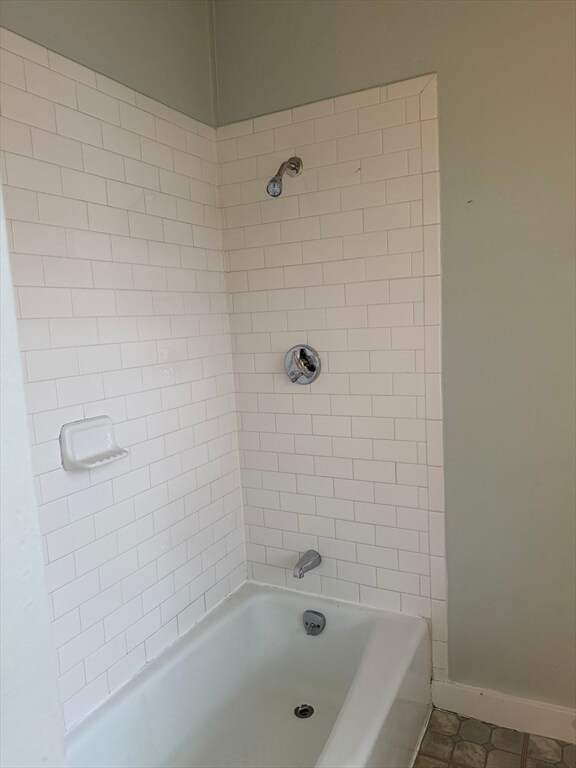 Building Photo - 34 Titcomb St