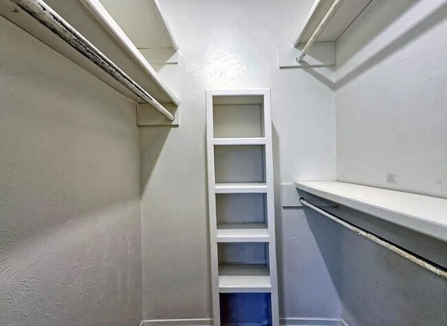 Building Photo - 306 S Wofford St