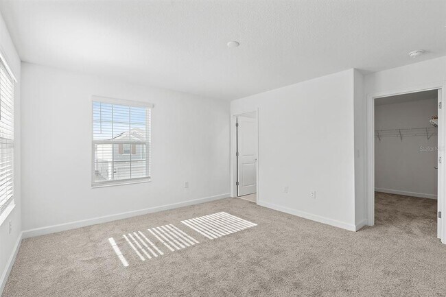 Building Photo - 3039 Ella Wy