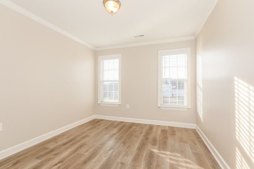 Building Photo - 3003 Trellis Ln