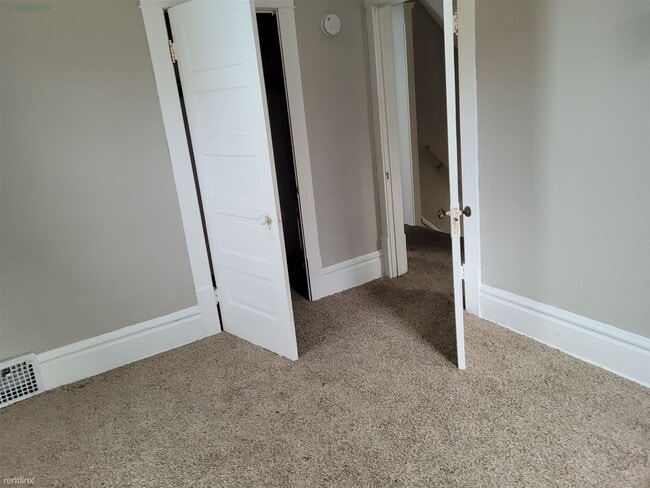 Building Photo - 3 br, 1 bath House - 45 Richmond Place