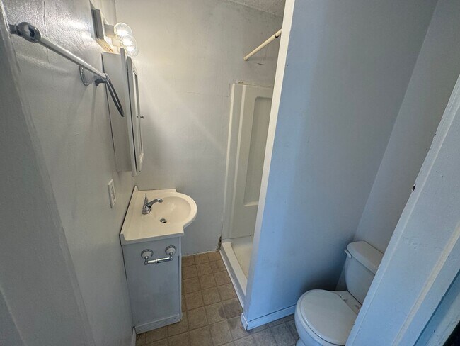 Building Photo - nbr638