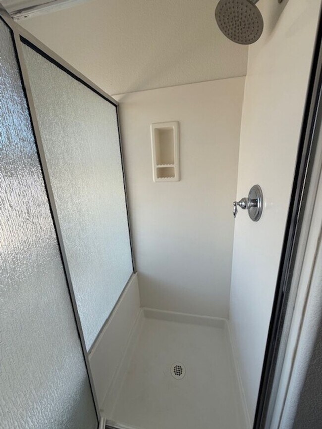 Building Photo - AVAILABLE NOW! PROMO- 2 Weeks Free first month!!