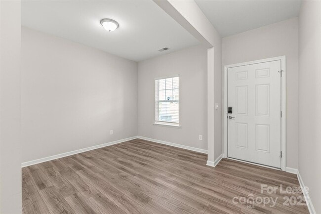 Building Photo - 5613 Amelia Ln