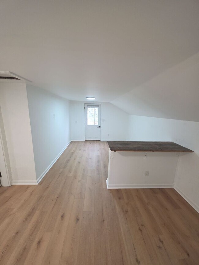 Building Photo - 2517 Cherry Creek Rd