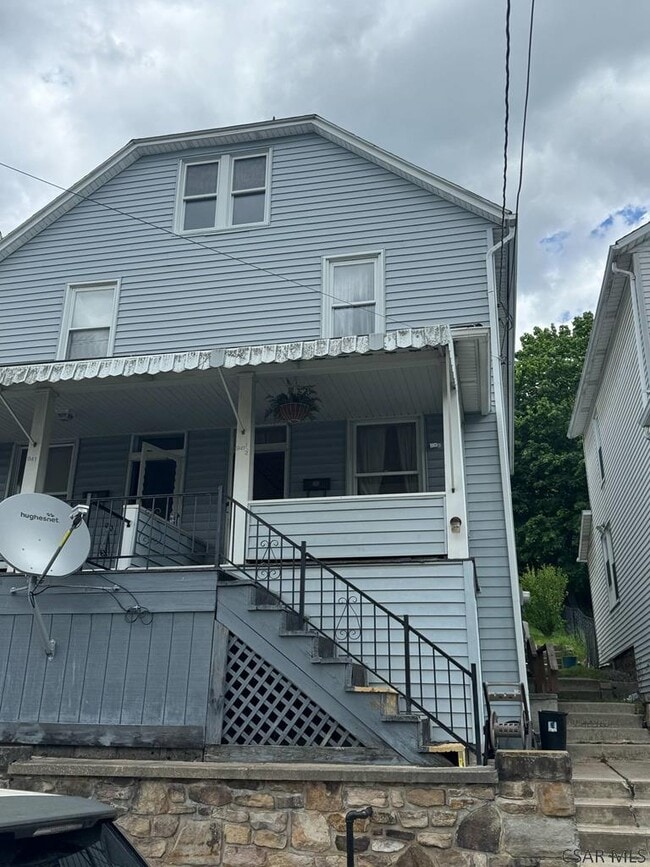 Primary Photo - 941 Fronheiser St