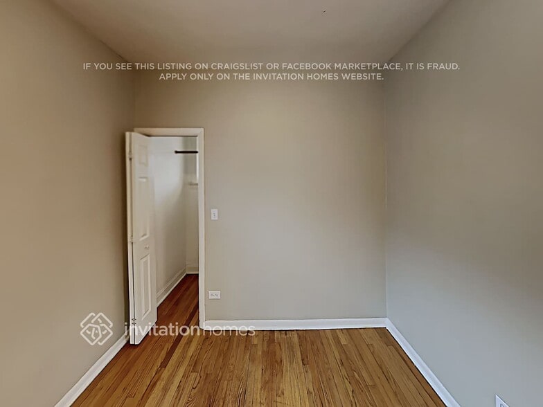 Building Photo - 2428 Ridgeland Ave