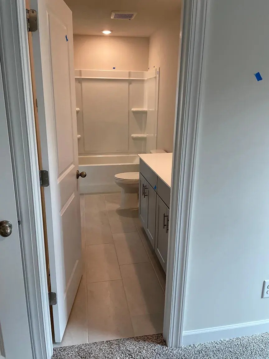 Second bath room - 2511 Greenmarket Dr