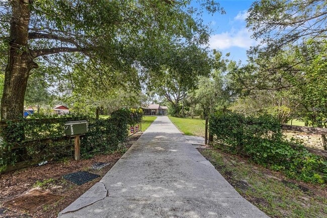 Building Photo - 17877 C R 378