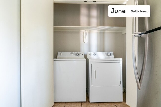 Building Photo - 1001 Gullett Street