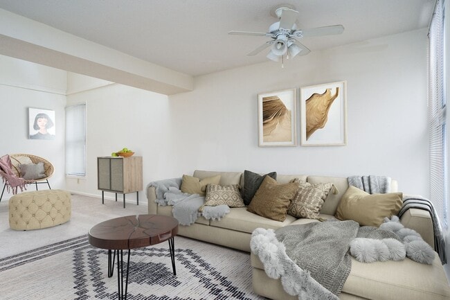Interior Photo - Aspen Oaks
