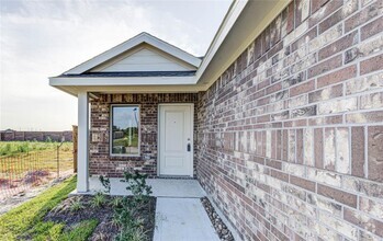 Building Photo - 3146 Savannah Rose Dr