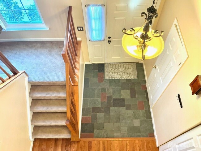 Building Photo - 87 Winchester Way