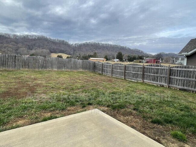 Building Photo - 8107 Cambridge Reserve Dr