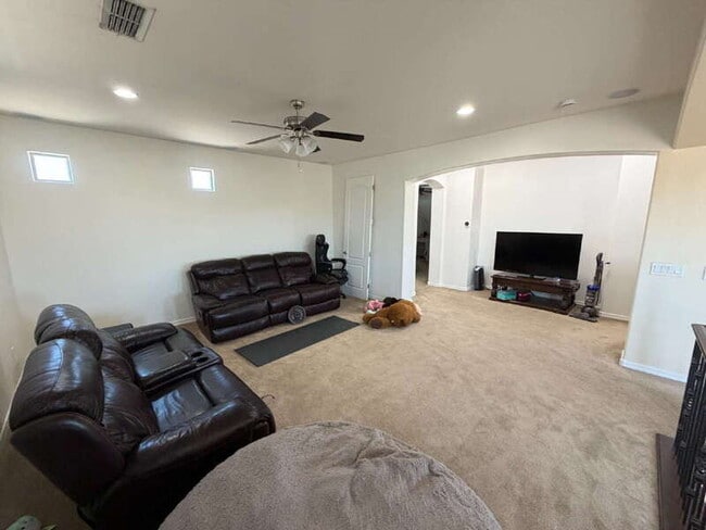 Building Photo - 2595 E Ebony Dr