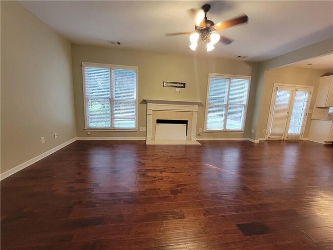 Building Photo - 392 Hickory Haven Terrace
