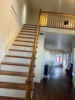 Building Photo - 2873 Colerain Ave