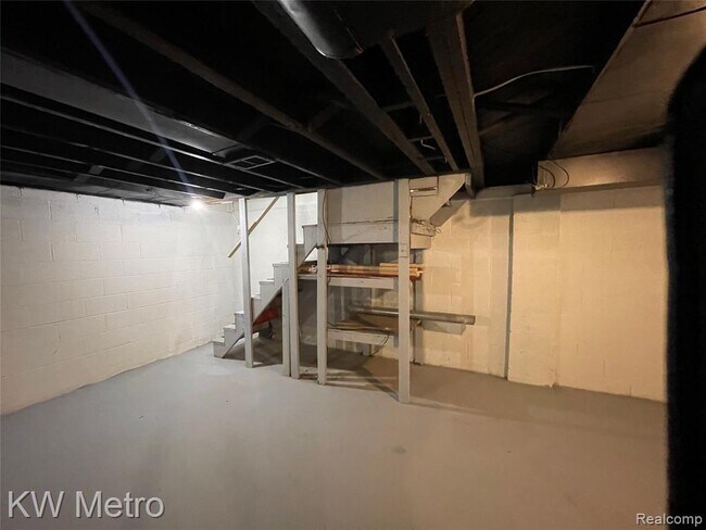 Building Photo - 13946 Braile St