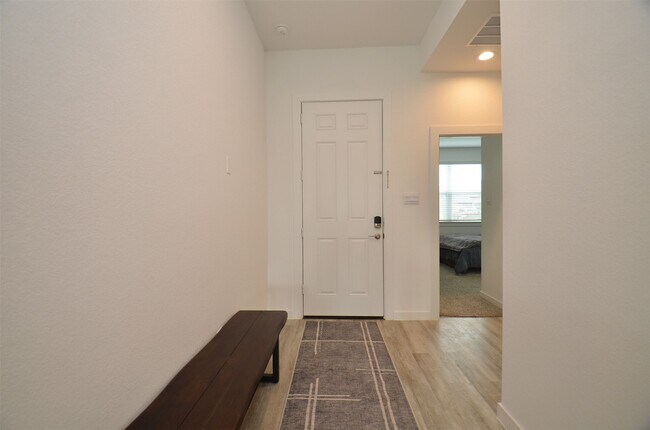 Building Photo - 1696 Daylight Lk Dr