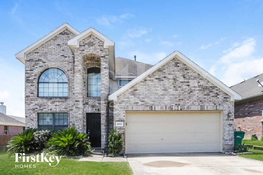 Building Photo - 8015 N Tarrytown Crossing Dr