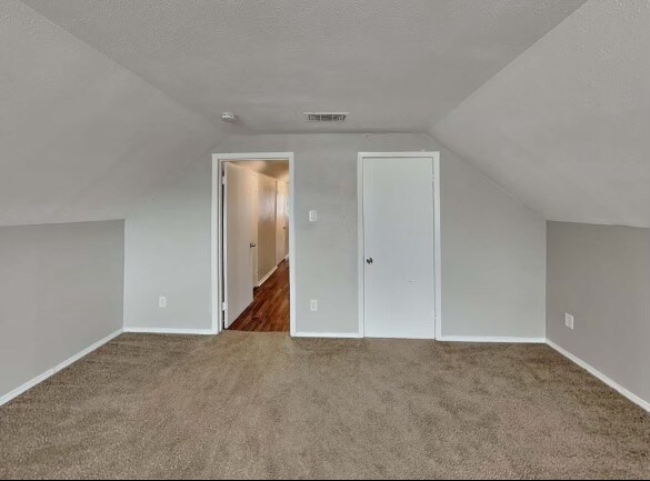 Building Photo - 1003 Rosewood Ln
