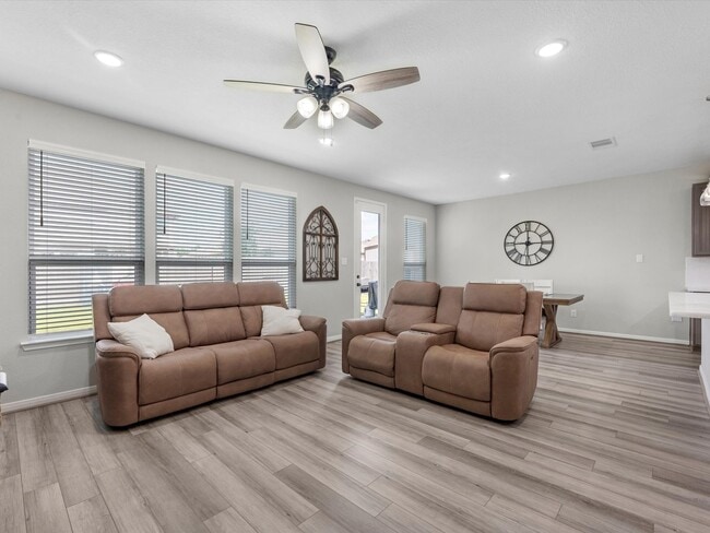 Building Photo - 1006 Camellia Hls Ln