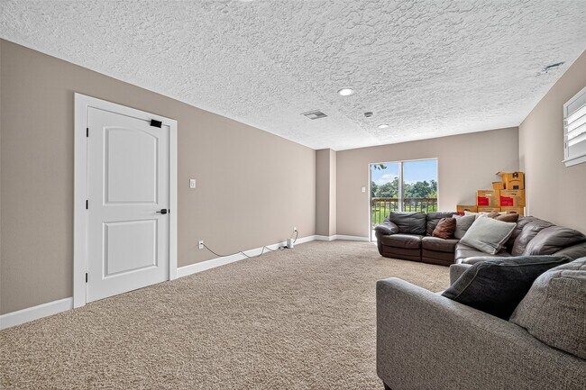 Building Photo - 5815 Green Terrace Ln