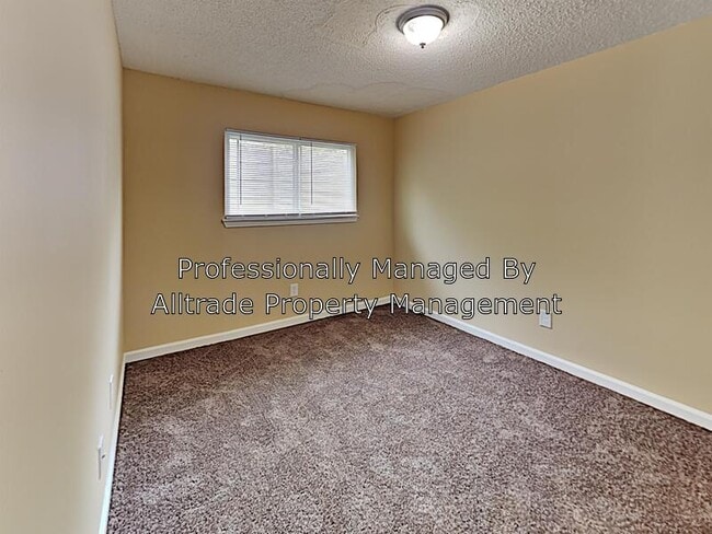 Building Photo - 1519 Crums Ln