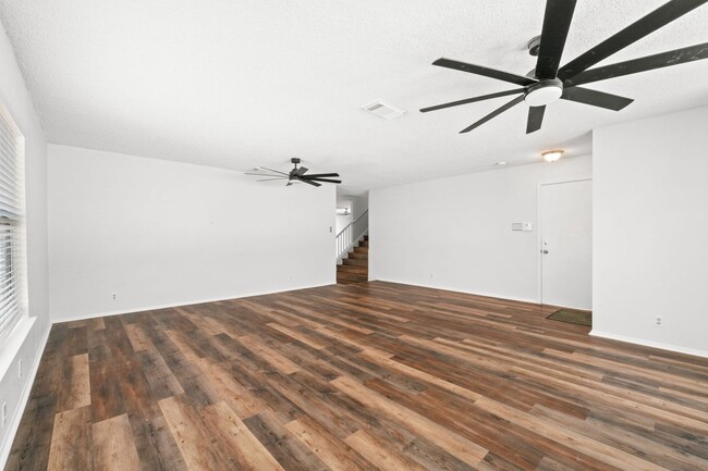 Building Photo - MOVE-IN READY REMODELED RENTAL HOME LOCATED IN NORTHWEST CROSSING