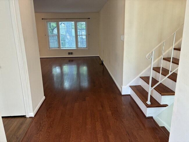 Building Photo - 4834 King Solomon Dr