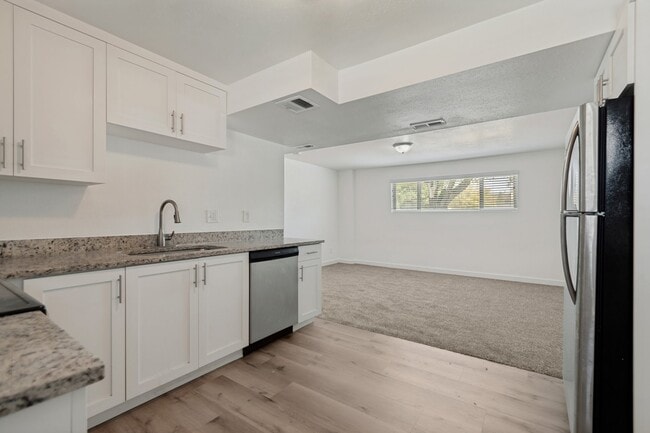 Building Photo - 5128 S 3760 W