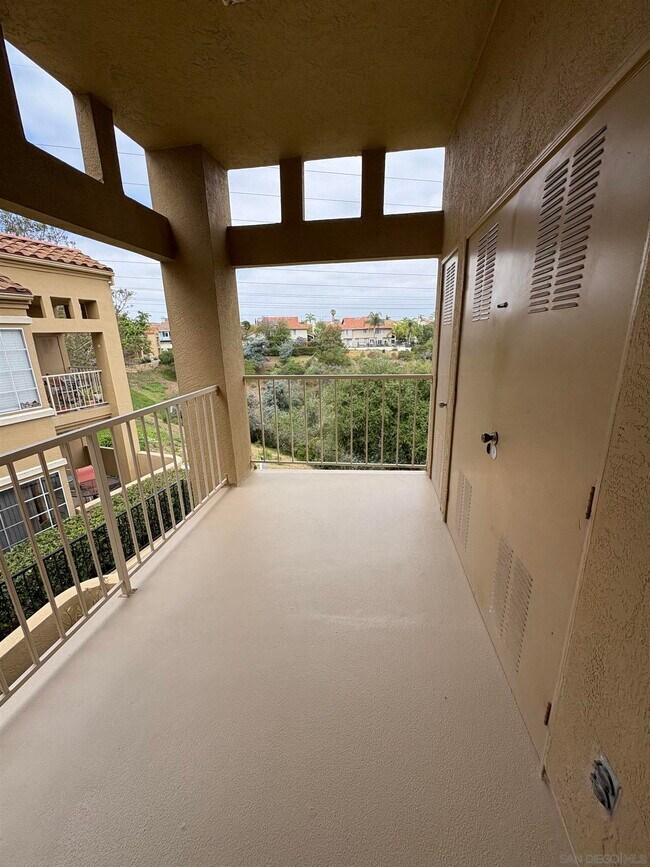 Building Photo - 7330 Calle Cristobal