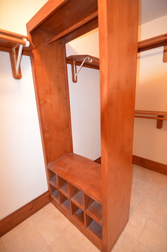 Building Photo - 1615 Houston Ave