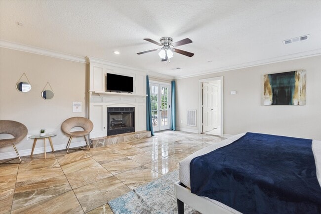 Building Photo - 5152 Huckleberry Cir