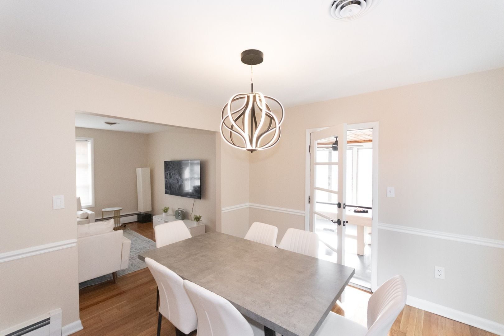 Building Photo - 9002 St Andrews Pl