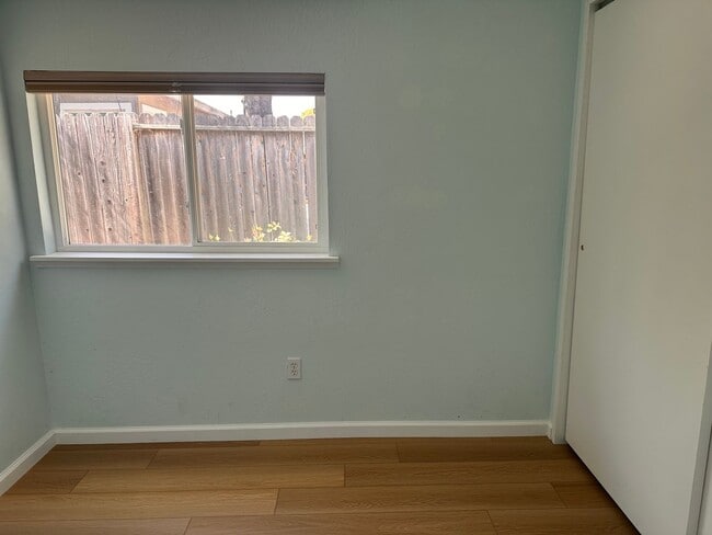 Building Photo - 3BD/1BA Home in Lovely Westwood Neighborhood