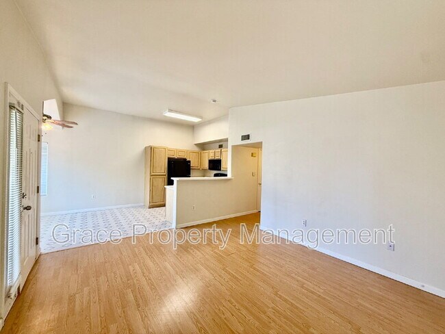 Building Photo - 1146 Opal St
