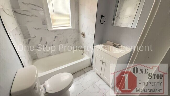 Building Photo - Beautiful 2 Bedroom 1 Bathroom in Kansas C...